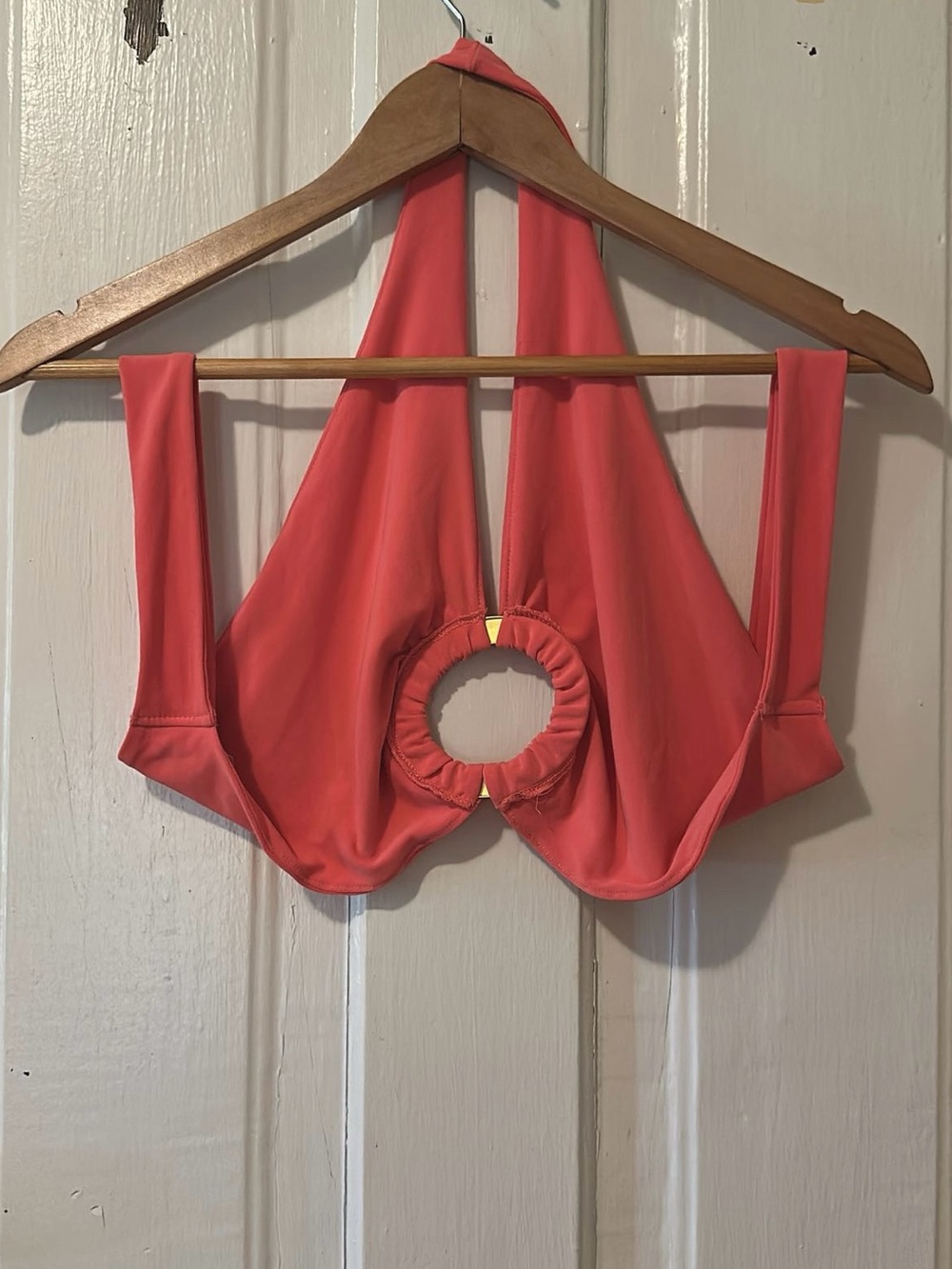 UNYX Y2K Halter Crop Top - Picture 3 of 4